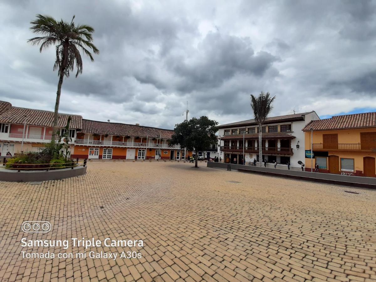 Apartamentos Turisticos El Zipa Zipaquira Exterior photo
